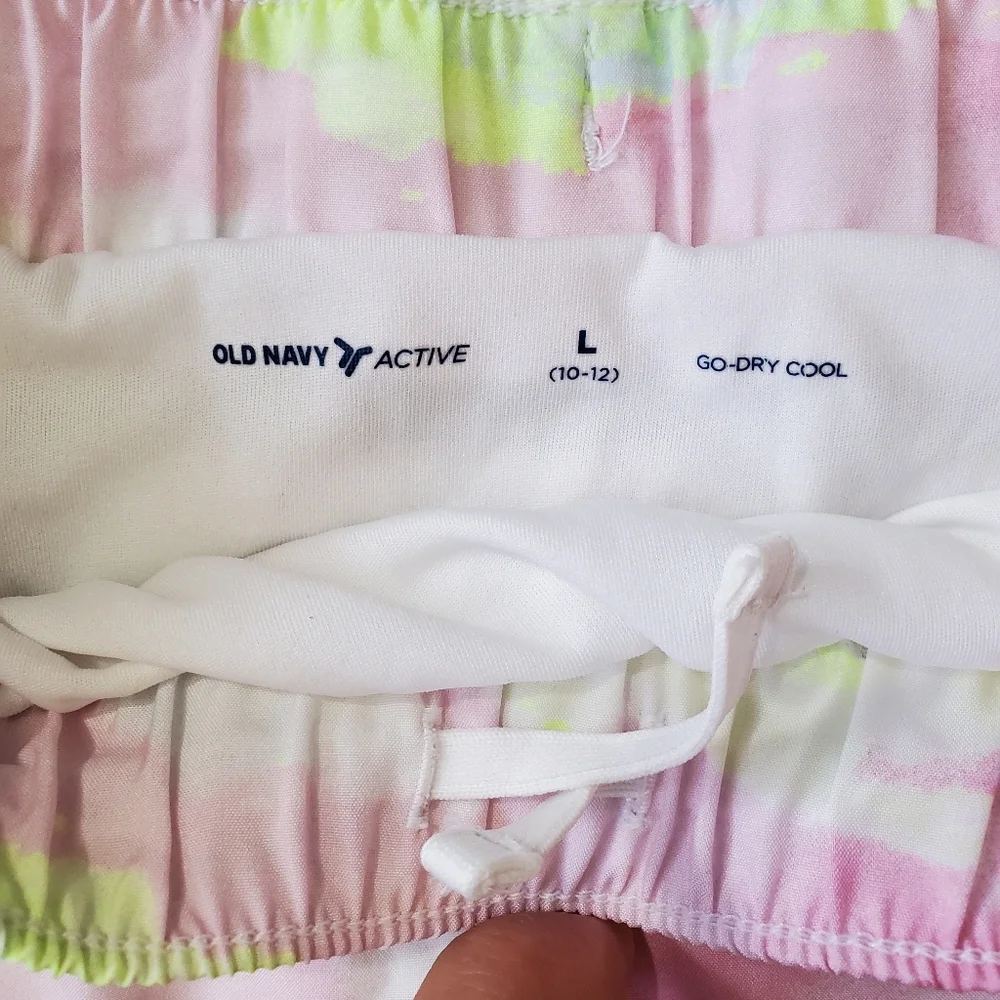 Old Navy Active Wear Shorts Size L(10/12)